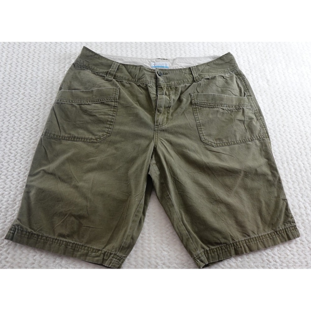 Columbia Women's Size 10 Olive green Casual Shorts Square Pockets